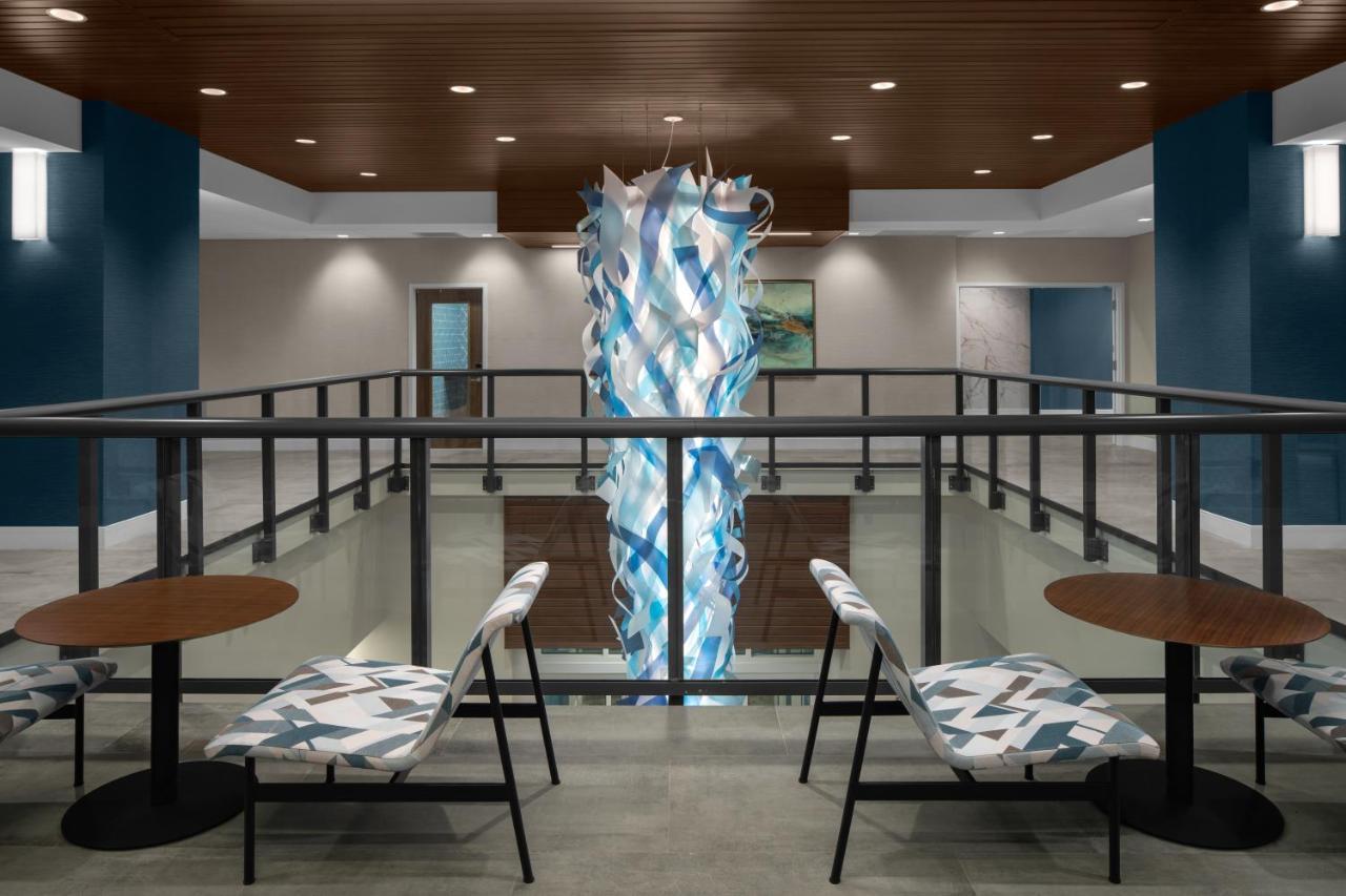 Springhill Suites By Marriott Myrtle Beach Oceanfront Exterior photo